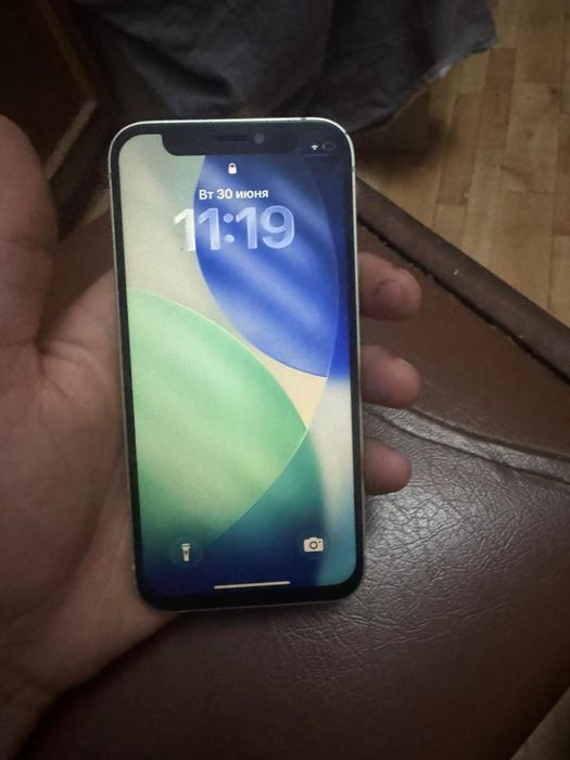 Продам iPhone 12 mimi