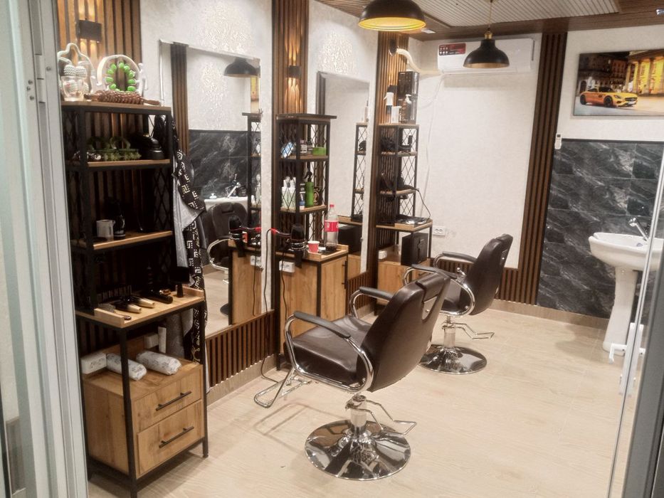 Barbershop, Sartaroshxonada kreslo arendaga beriladi, Tezda.