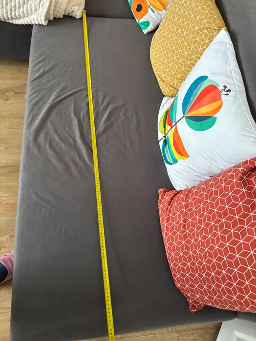 Ъглов разтегателен диван с място за съхранение - 150лв.