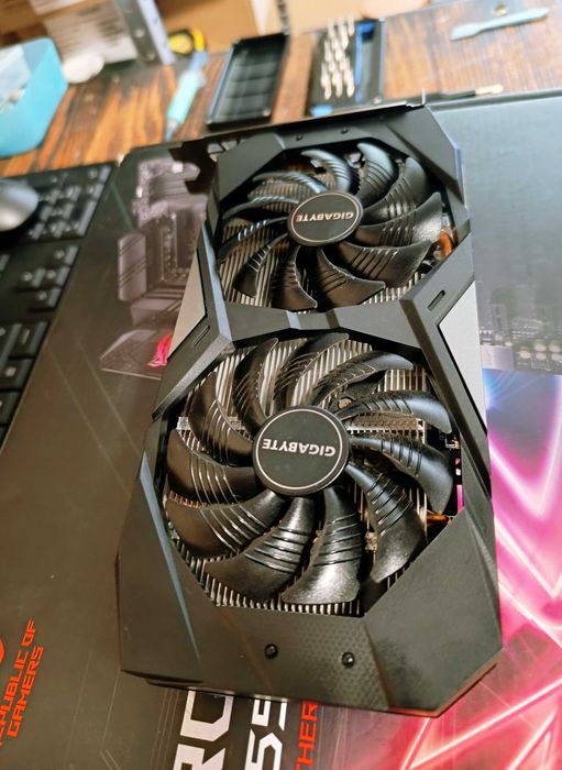 Видеокарта GIGABYTE GTX 1660 Ti 6GB OC GDDR6 192-bit Обслужена