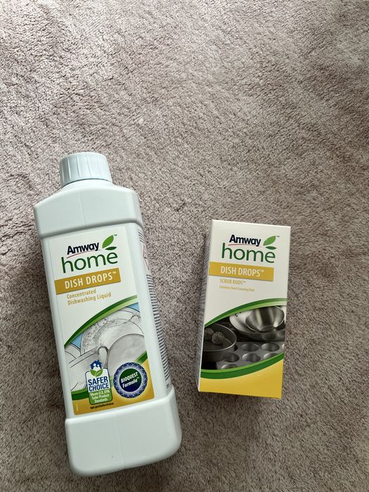 Bureti si detergent de vase concentrat dishdrops