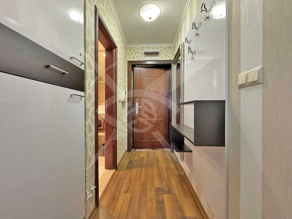 Продава се Двустаен апартамент в Поморие - 60 кв.м за 1967 €/кв.м - Снимка #1