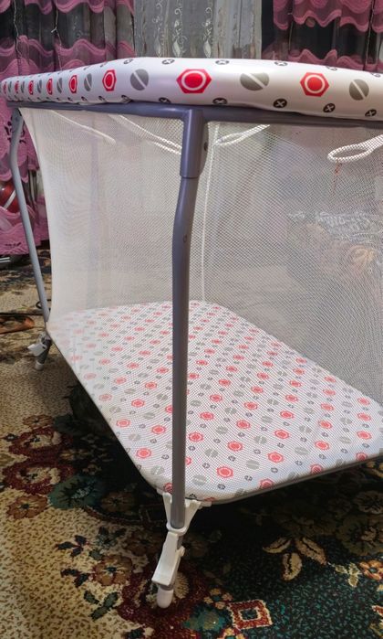 Манеж детский продаю