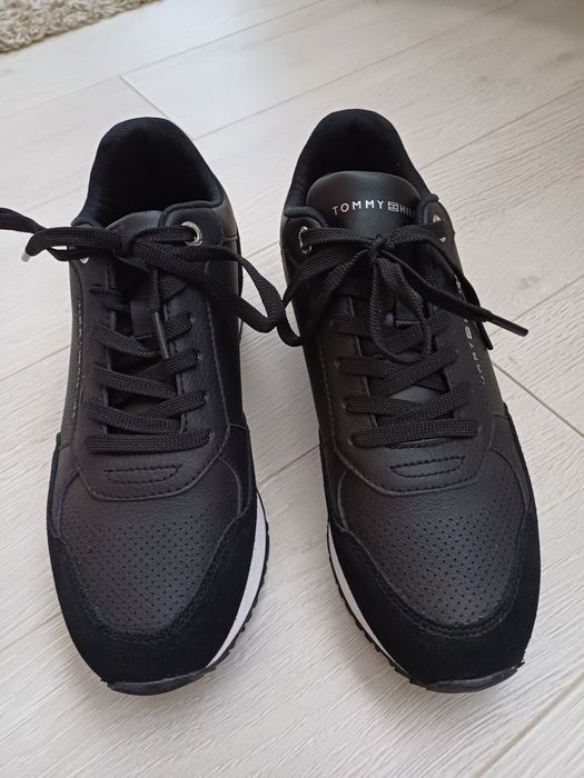 Adidasi/ pantofi Tommy Hilfiger 40 dama