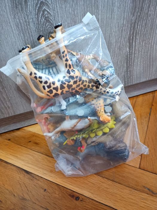 Играчки от шоколадови яйца, карти, магнити, скокльовци, Хари Потър