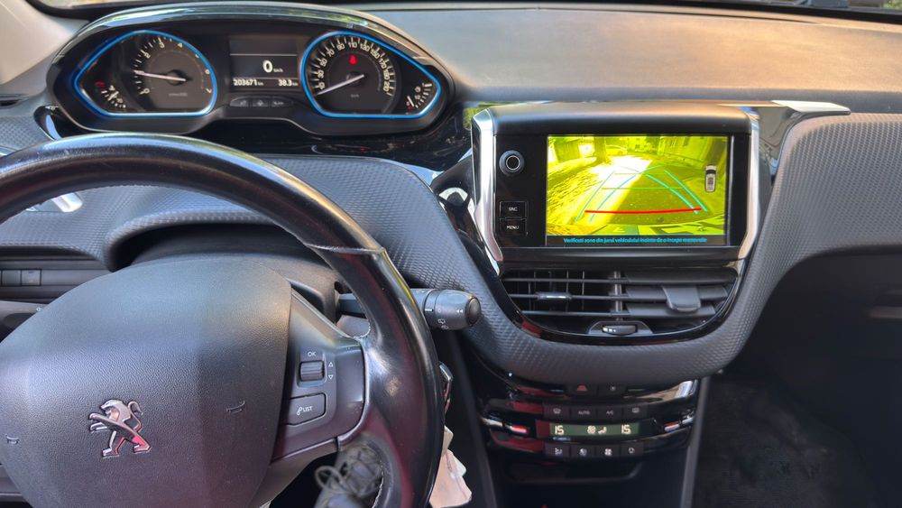 Peugeot 2008 1.2 PureTech Allure