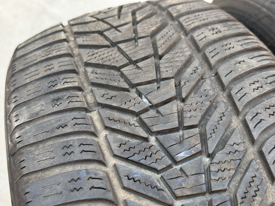 235/55/R17 Hankook Winter Evo3 2бр зимни dot2924