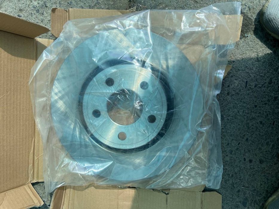 Ford Mustang Oporniy diska amerikanski