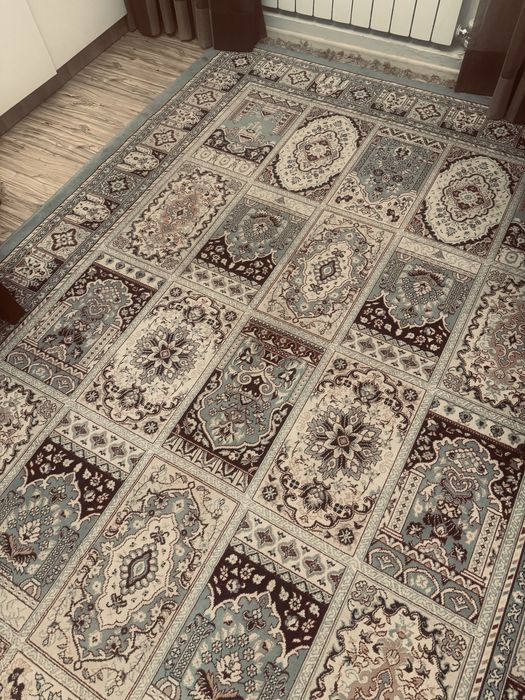 Ковёр 2 х3 голубой продам