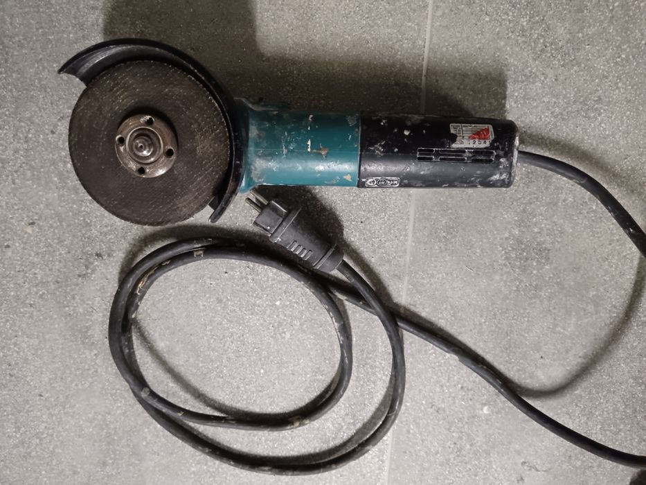 Продам болгарка отличный состояние