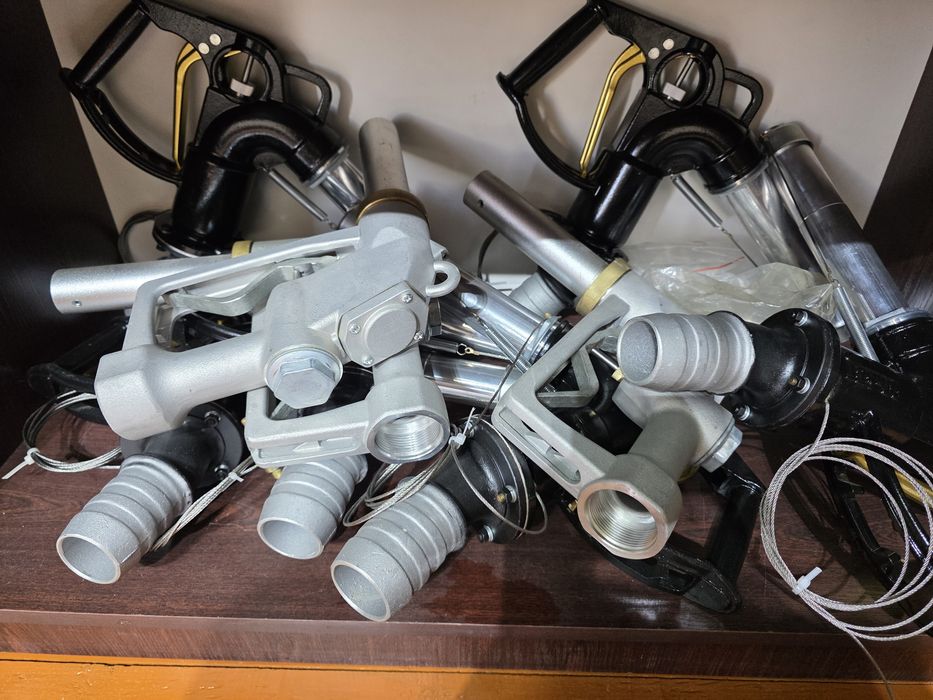 Пистолет заправочний для азс