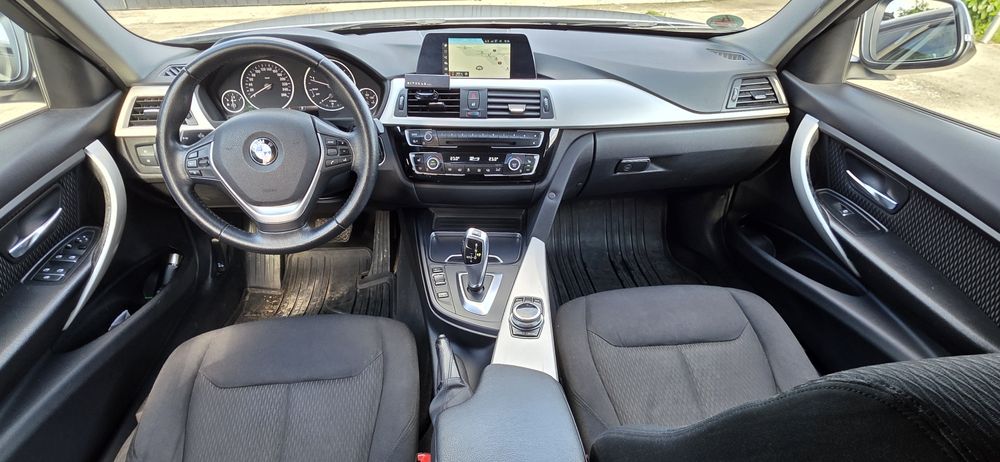 BMW 3 Series 2019 — imagine 5
