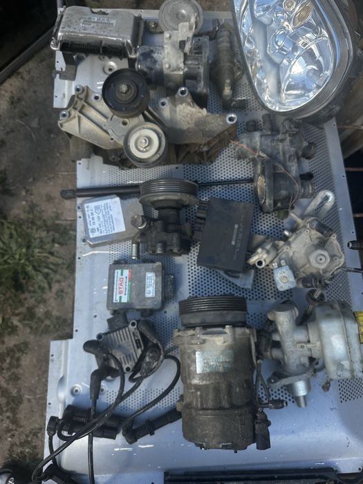 carlig golf 4 1.4 benzina si ce se vede in poze sau orice piesa golf 4