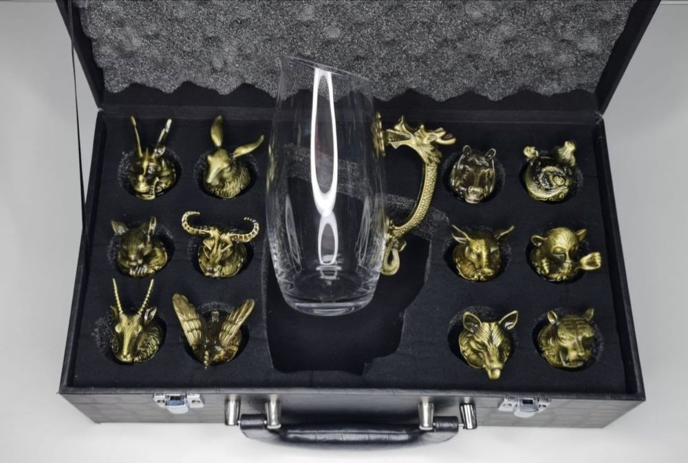 Подарок рюмки перевертыши с графином