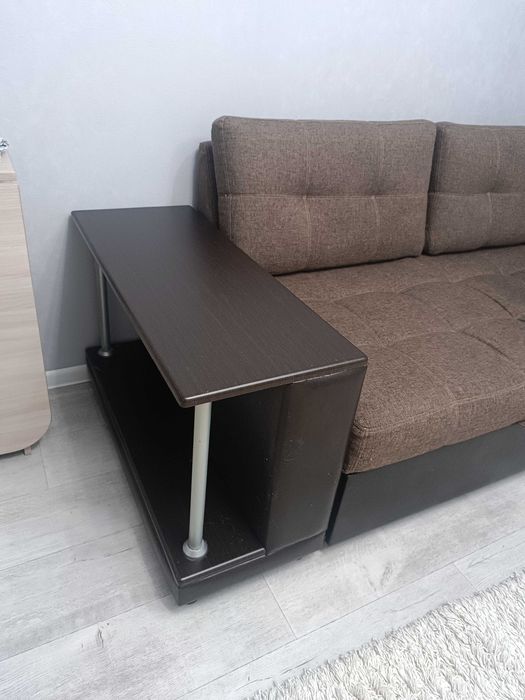 Продам диван угловой