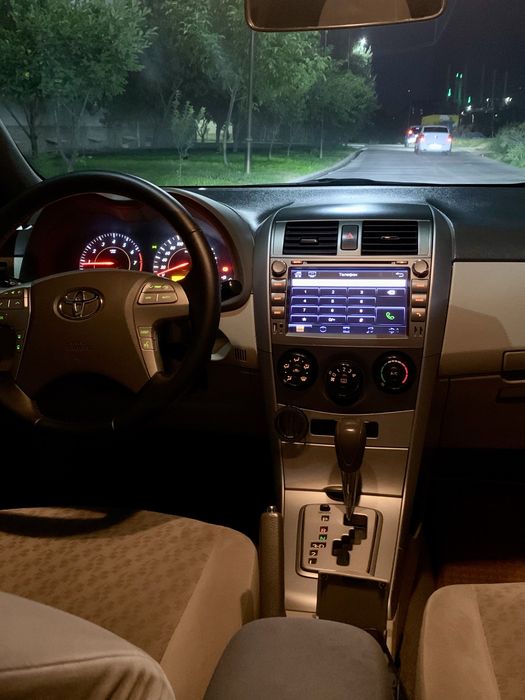 Srochno Toyota Corolla sotiladi