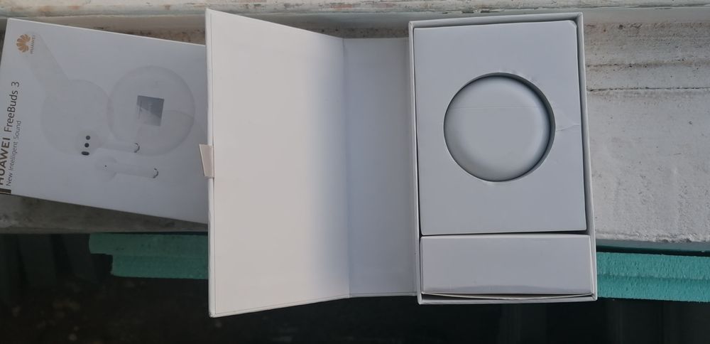 Безжични блутут сшушалки Huawei freebuds 3