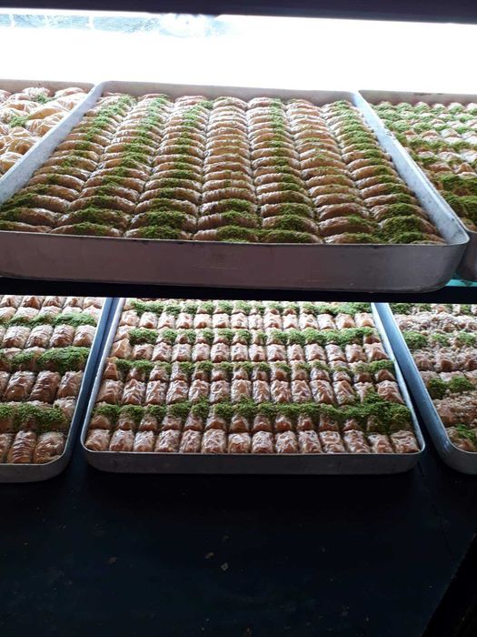 Баклава и толумби от Турция.