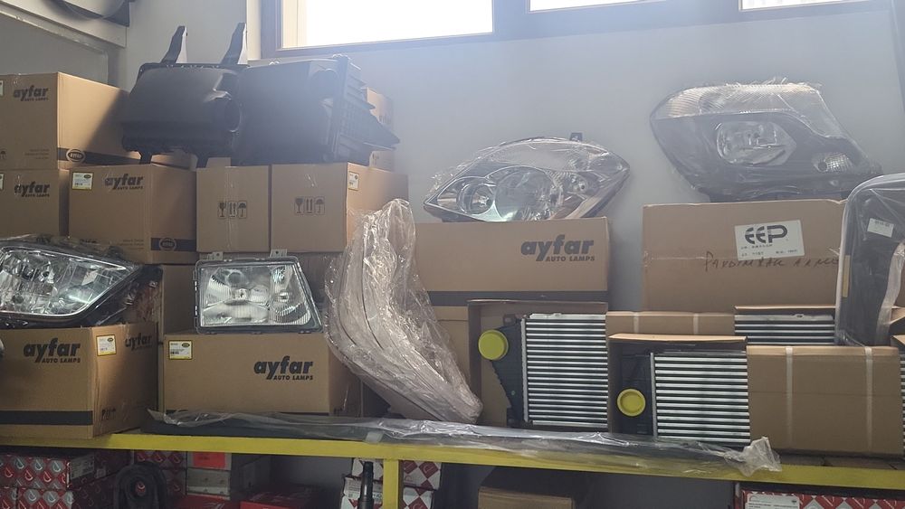 Мерседес -Спринтер  запчасти