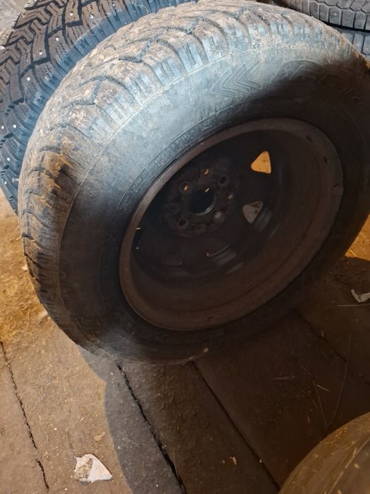 Продам резину 185/70/14