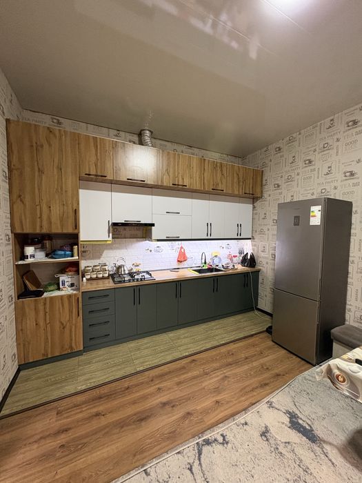 Атп да уй сотилади 5хона таййор ремонтли , мебел техника!