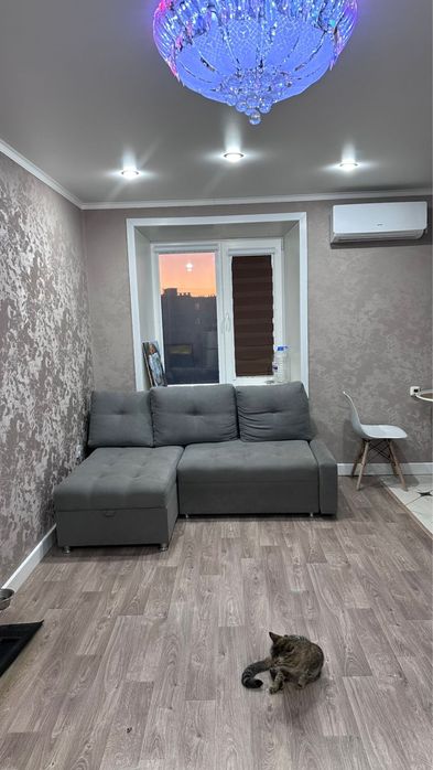 Продам трехкомнатную район кольца