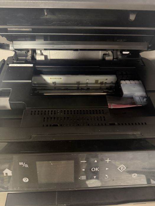 Imprimnta epson l850 cu scaner