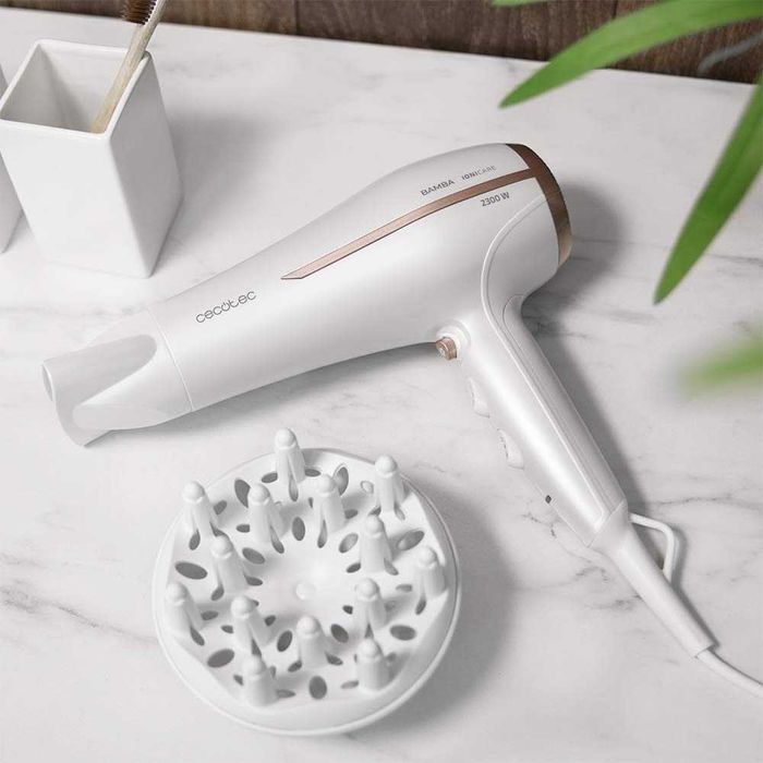 Сешоар за коса Cecotec Bamba IoniCare 5200 Aura, 2300W , концентратор и дифузер, DC мотор