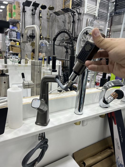 Смеситель для парикмахерской новый(sartaroshhonaga smestitel)