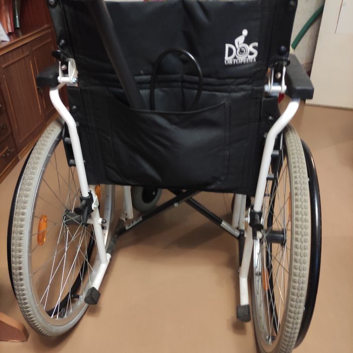 Инвалидная коляска