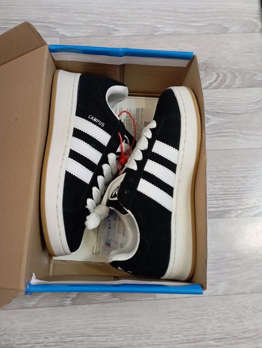 Продаю кроссовки Адидас кампус