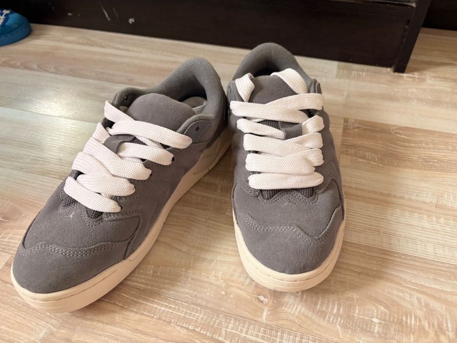 Nike Air Jordan.