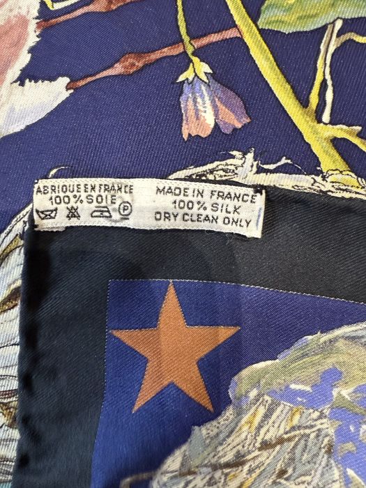 Esarfă Hermes , mătase 100 %,piesă de colecție.