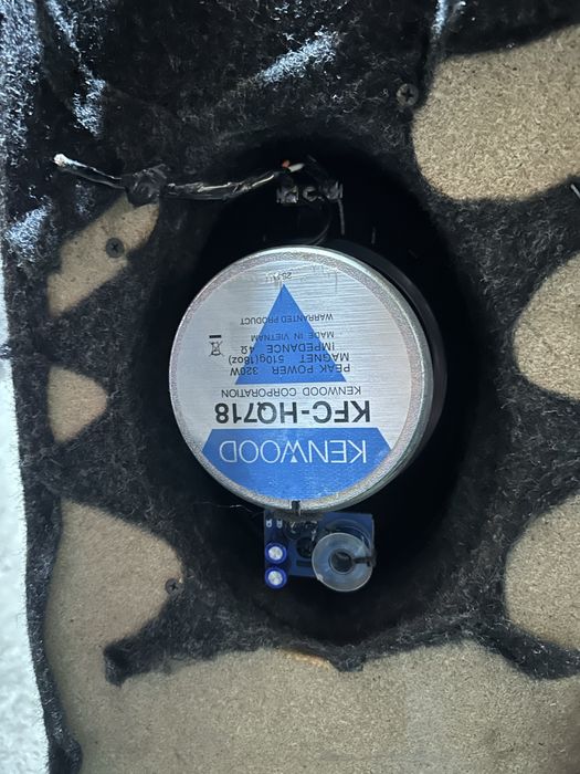 Kenwood 718 orginal Usilitel max 1000w min 500w