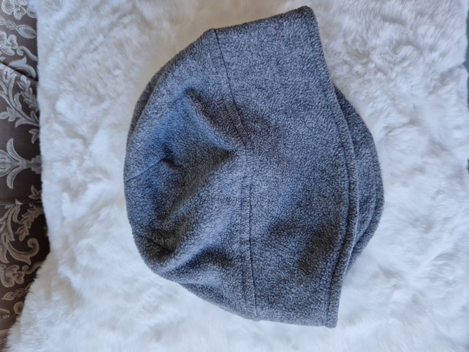 Лот шапки за момиче