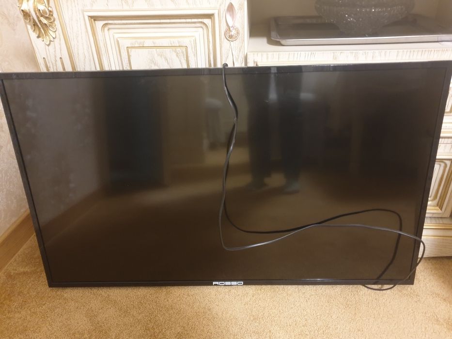 Телевизор б.у.работает