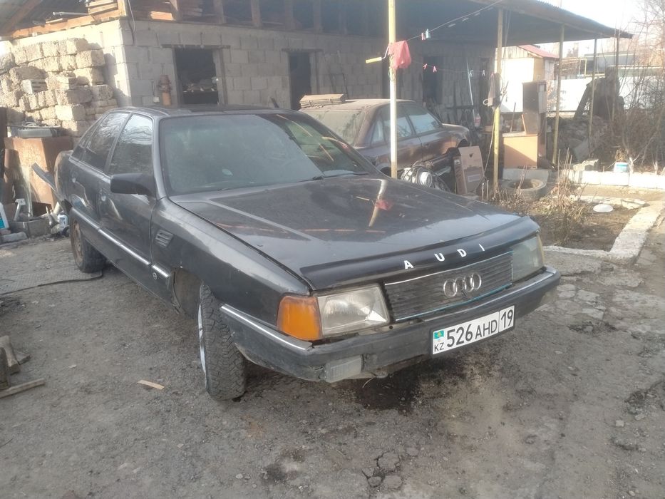 Продам Ауди с3 1990г.в. 2,3об.машина на ходу