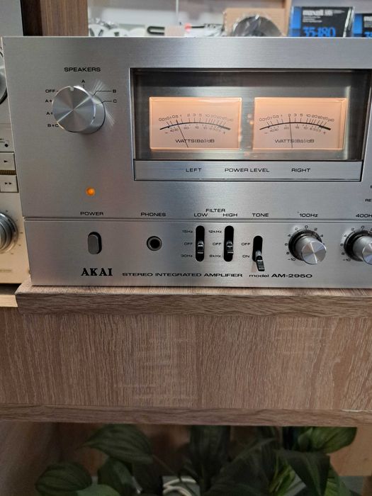Amplificator AKAI AM 2950