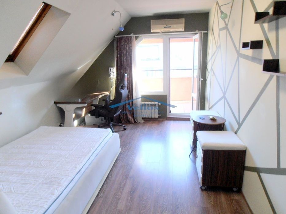 Дава под наем мезонет с 3 спални в гр. София , Оборище.