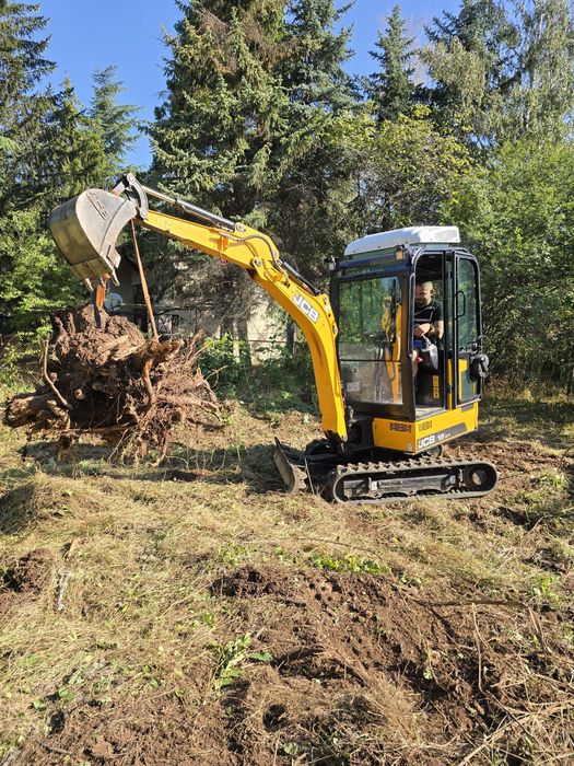 Почистване на дворове