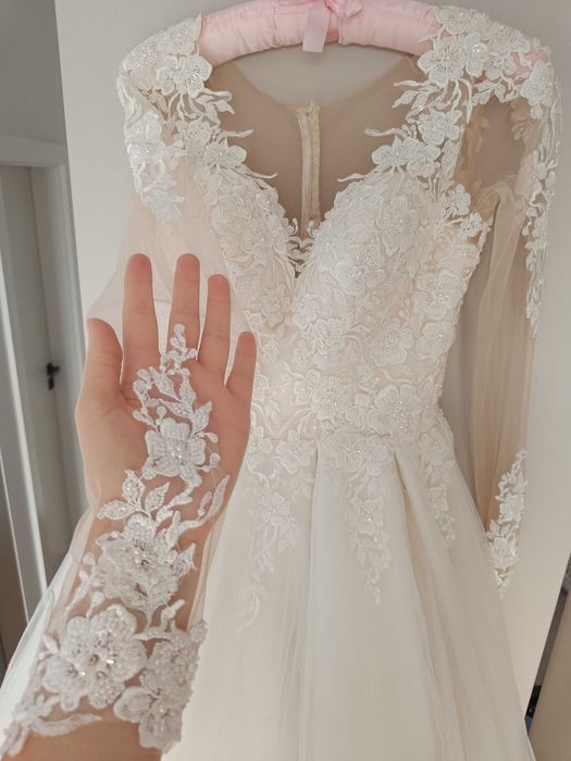 Rochie de mireasa noua