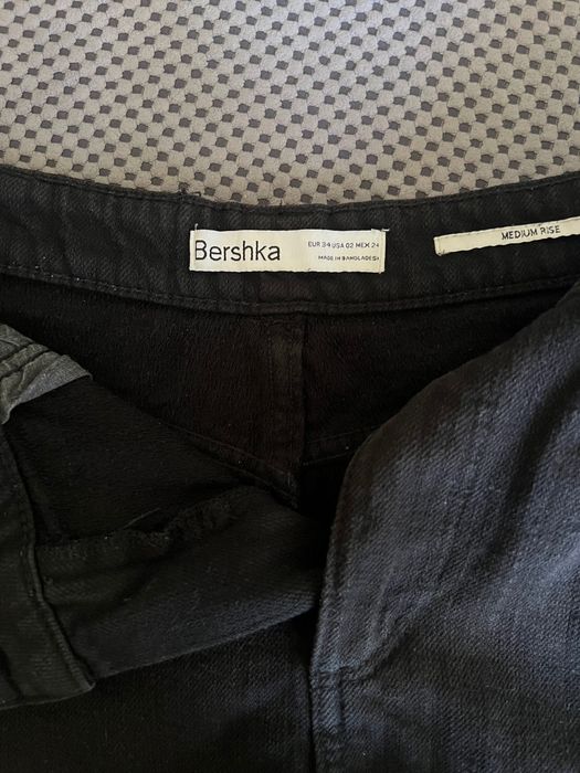 Къси дънкови панталони Bershka