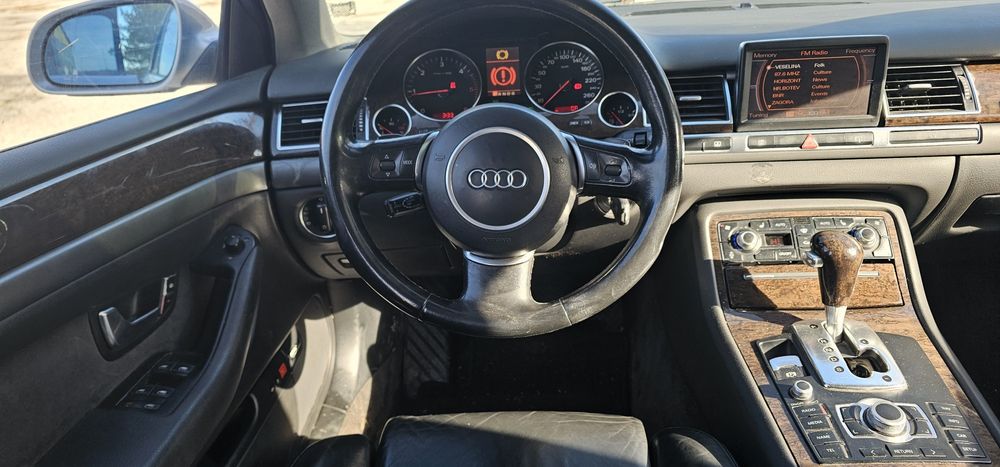 Audi A8 D3 3,0 TDI НА ЧАСТИ