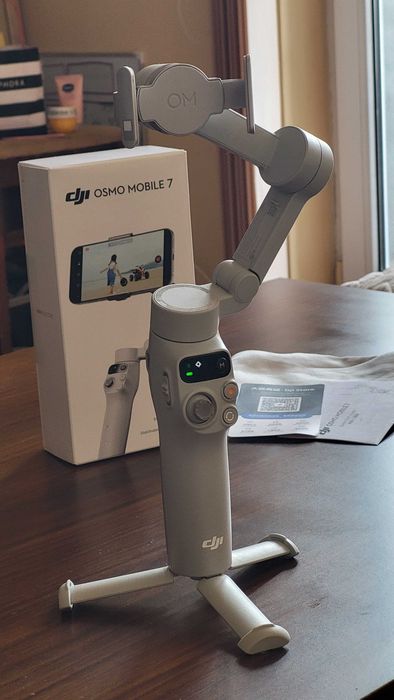 DJI Osmo Mobile 7