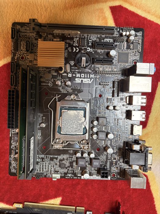 vand placa video si kit gaming