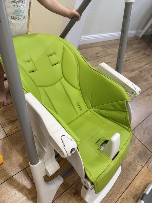 Продам стул для кормления, есть торг