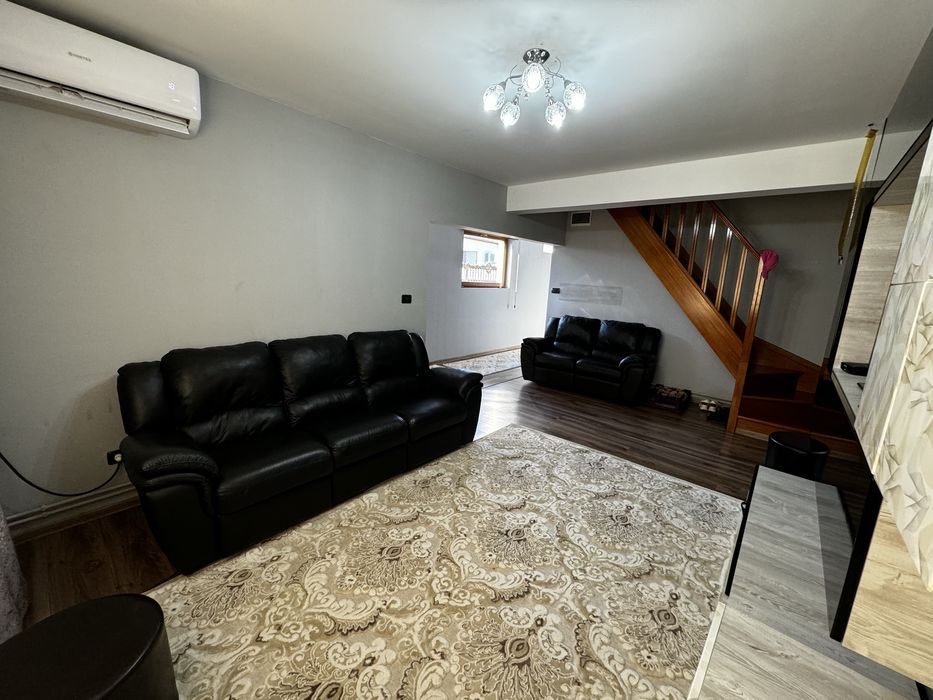 Casa de vanzare Lipova- Radna