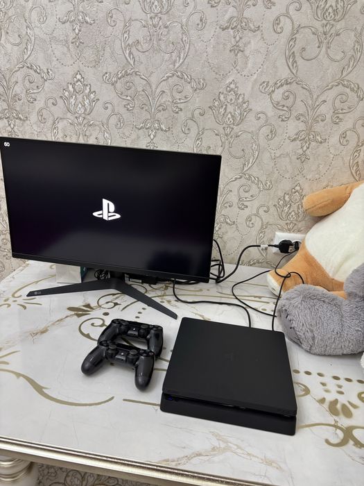 Sony Playstation 4 Slim идеал