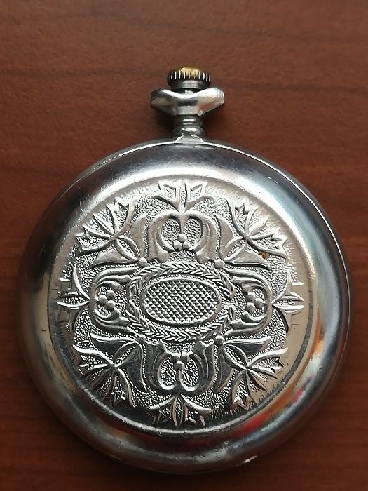 Руски джобен часовник Molnija