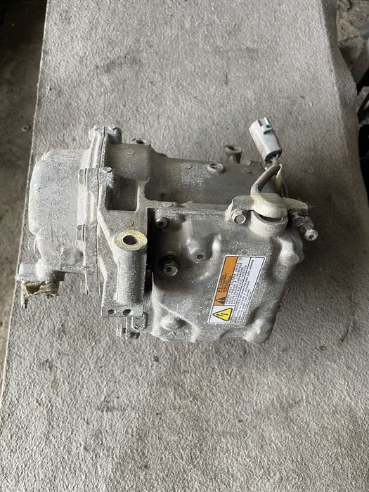 Компресор климатик за Mitsubishi Outlander 2.0i Hibrid 2015-2020год.